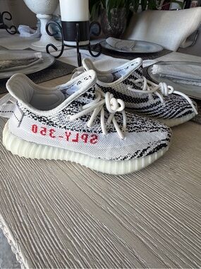 Yeezy Boost 350 V2 White/Black with Red Script